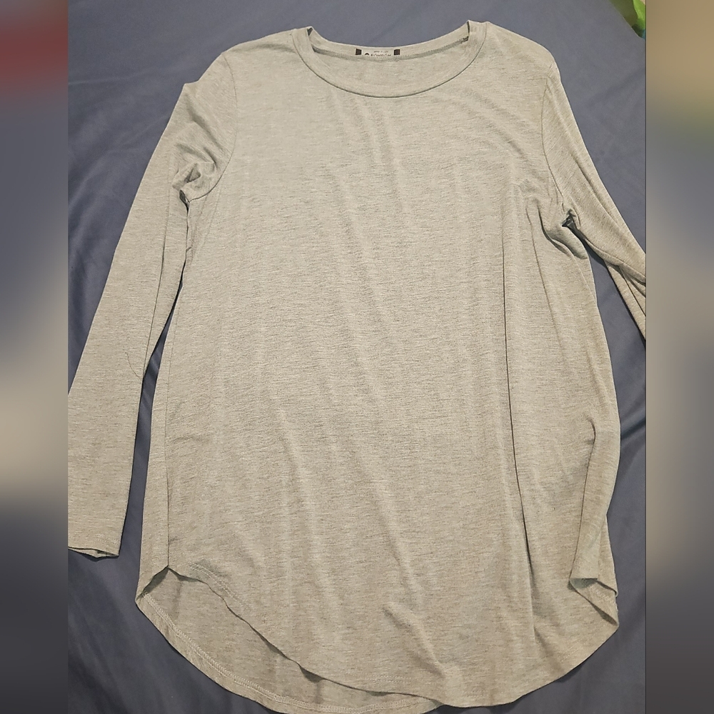 Long sleeve tshirt